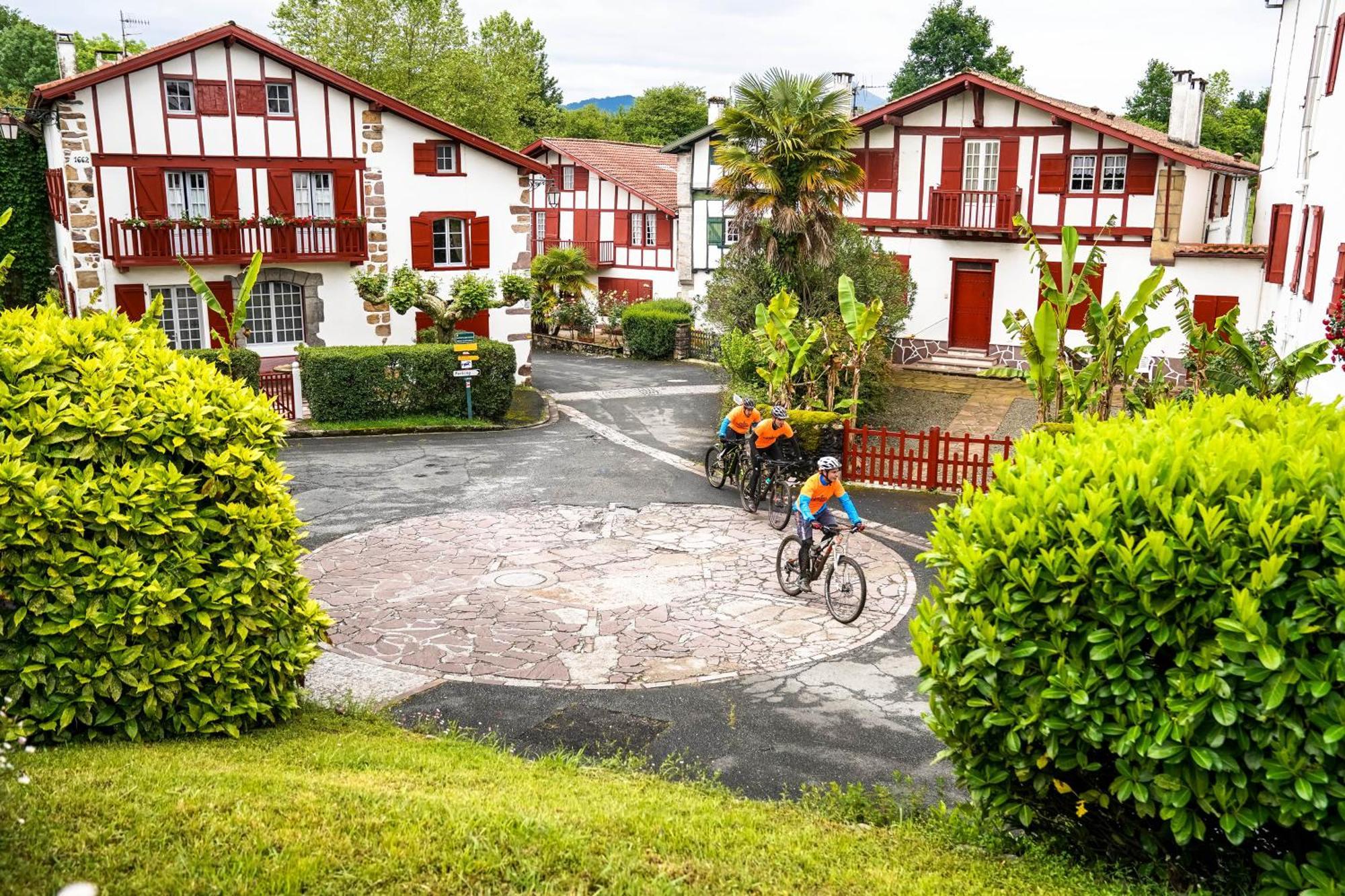 Hotel Ithurria - Teritoria Эноа Экстерьер фото